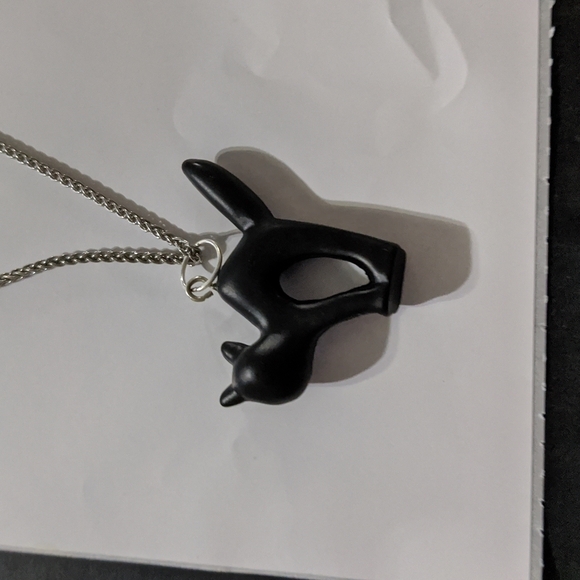 Silver Tone Black Cat Arched Spooky Scaredy Cat Pendant Statement Necklace - Picture 3 of 5